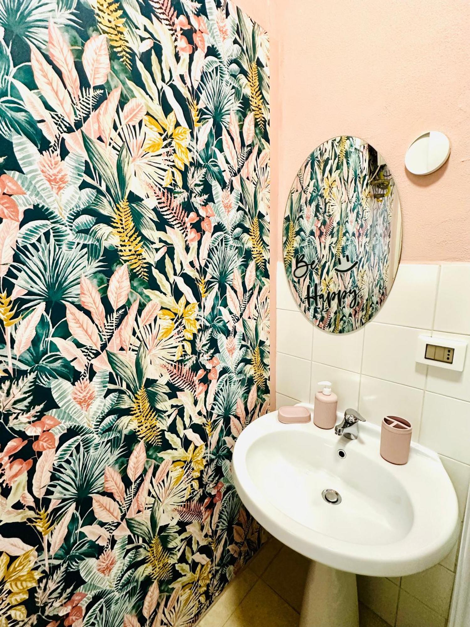 モンレアーレ Casa Lilla Bed & Breakfast エクステリア 写真